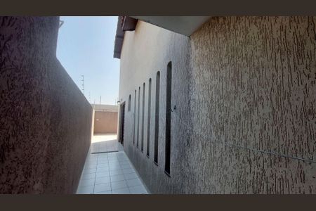 Casa à venda com 3 quartos, 248m² em Vila Ivone, São Paulo