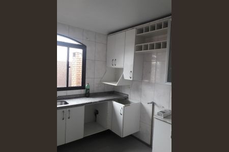 Casa à venda com 248m², 3 quartos e 5 vagas
