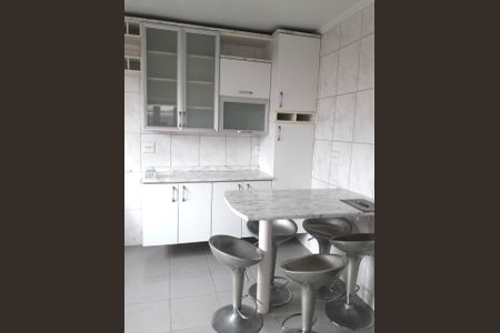 Casa à venda com 3 quartos, 248m² em Vila Ivone, São Paulo