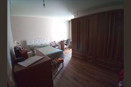 Casa à venda com 3 quartos, 243m² em Jardim Lavinia, São Bernardo do Campo