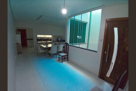 Casa à venda com 3 quartos, 243m² em Jardim Lavinia, São Bernardo do Campo