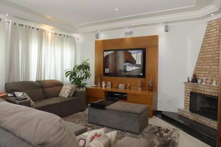 Casa à venda com 3 quartos, 243m² em Nova Petrópolis, São Bernardo do Campo