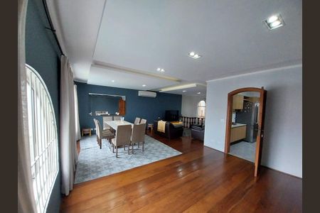 Casa à venda com 3 quartos, 329m² em Morumbi, São Paulo