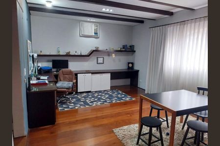 Casa à venda com 3 quartos, 329m² em Morumbi, São Paulo