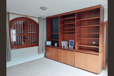 Casa à venda com 3 quartos, 329m² em Morumbi, São Paulo
