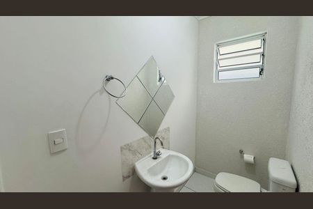 Casa à venda com 136m², 3 quartos e 2 vagas