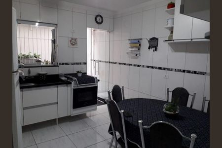 Casa à venda com 115m², 2 quartos e 3 vagas