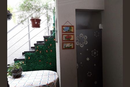Casa à venda com 115m², 2 quartos e 3 vagas