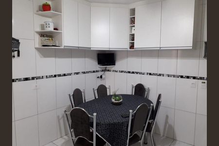 Casa à venda com 115m², 2 quartos e 3 vagas