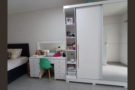 Casa à venda com 130m², 3 quartos e 2 vagas