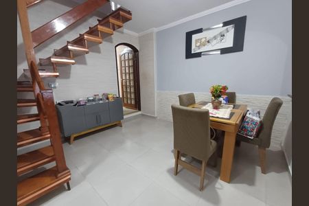 Casa à venda com 130m², 3 quartos e 2 vagas