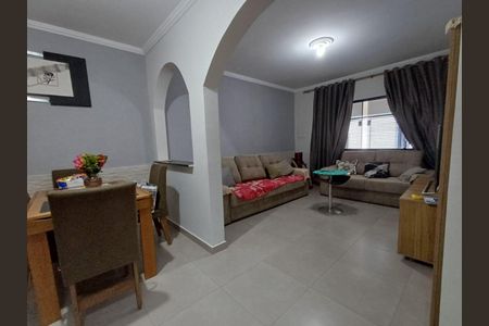Casa à venda com 3 quartos, 130m² em Vila Carrão, São Paulo