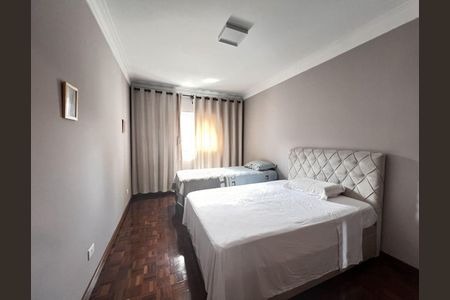 Casa à venda com 3 quartos, 280m² em Parque dos Passaros, São Bernardo do Campo