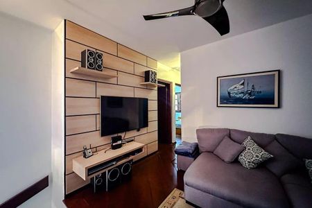 Casa à venda com 4 quartos, 230m² em Água Rasa, São Paulo