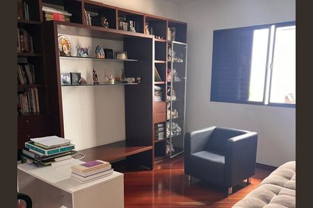 Casa à venda com 3 quartos, 250m² em Jardim da Gloria, São Paulo
