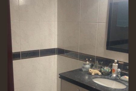 Casa à venda com 3 quartos, 250m² em Jardim da Gloria, São Paulo