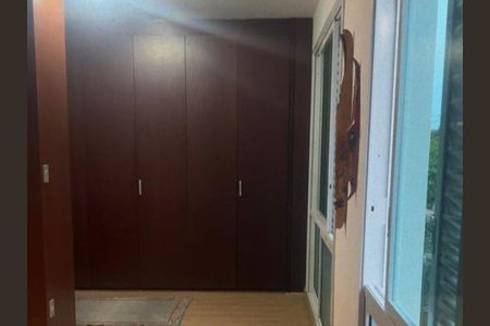 Casa à venda com 3 quartos, 250m² em Jardim da Gloria, São Paulo