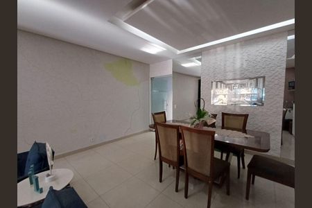 Casa à venda com 3 quartos, 156m² em Vila Carrão, São Paulo