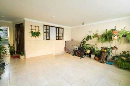 Casa à venda com 4 quartos, 171m² em Penha, São Paulo