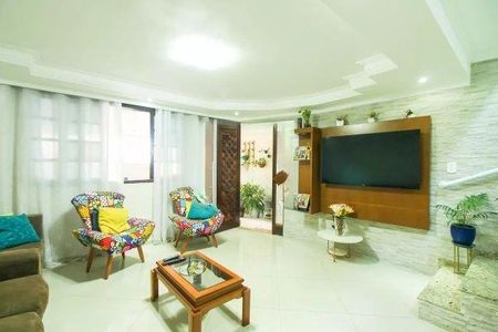 Casa à venda com 4 quartos, 171m² em Penha, São Paulo