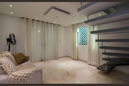 Casa à venda com 3 quartos, 160m² em Vila Prudente, São Paulo