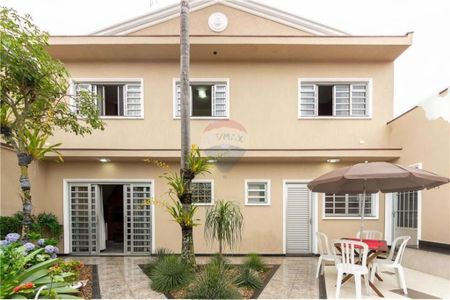Casa à venda com 31m², 3 quartos e 2 vagas