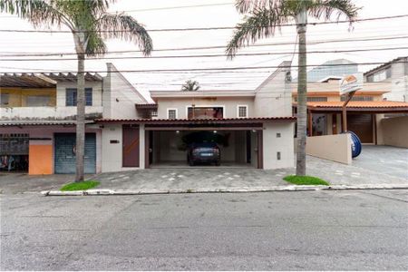 Casa à venda com 31m², 3 quartos e 2 vagas