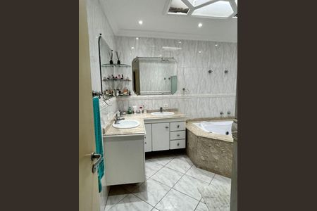 Casa à venda com 5 quartos, 338m² em Bairro dos Casa, São Bernardo do Campo