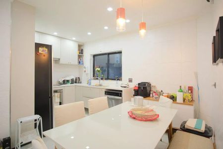 Casa à venda com 2 quartos, 160m² em Chácara Seis de Outubro, São Paulo