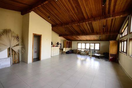 Casa à venda com 3 quartos, 250m² em Vila Mariana, São Paulo