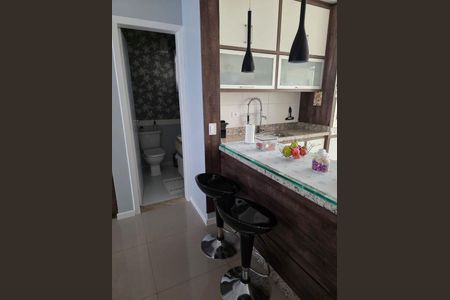 Casa à venda com 73m², 3 quartos e 2 vagas