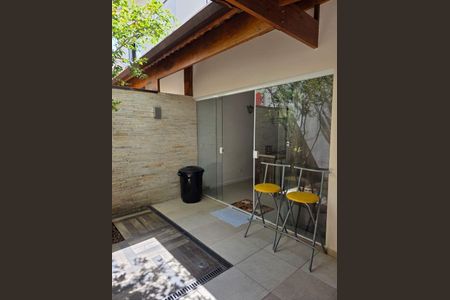 Casa à venda com 73m², 3 quartos e 2 vagas