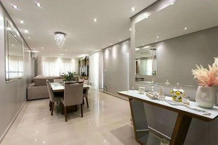 Casa à venda com 3 quartos, 200m² em Vila Carrão, São Paulo