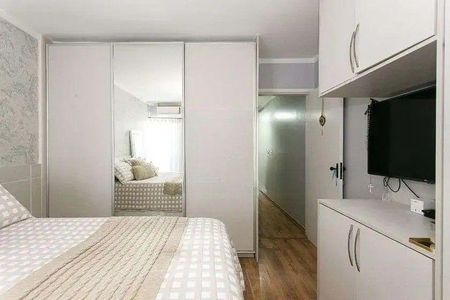 Casa à venda com 3 quartos, 200m² em Vila Carrão, São Paulo