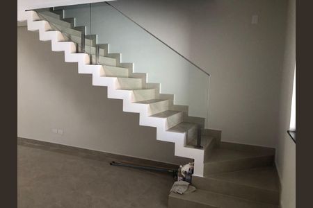 Casa à venda com 180m², 3 quartos e 4 vagas