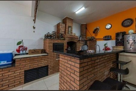 Casa à venda com 170m², 4 quartos e 2 vagas