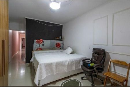 Casa à venda com 170m², 4 quartos e 2 vagas
