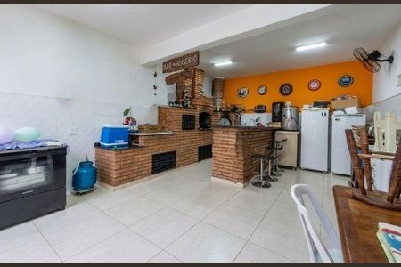 Casa à venda com 170m², 4 quartos e 2 vagas