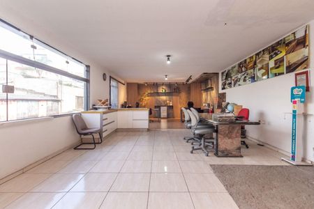 Casa à venda com 700m², 3 quartos e 2 vagas