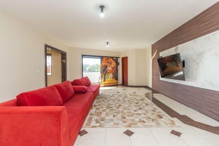 Casa à venda com 3 quartos, 700m² em Utinga, Santo André