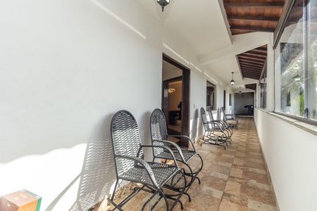 Casa à venda com 700m², 3 quartos e 2 vagas