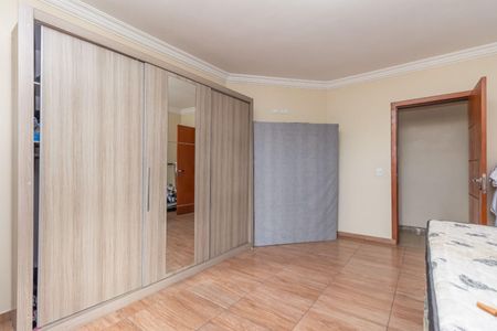 Casa à venda com 700m², 3 quartos e 2 vagas