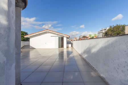 Casa à venda com 700m², 3 quartos e 2 vagas