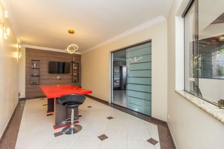 Casa à venda com 700m², 3 quartos e 2 vagas