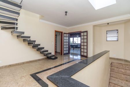 Casa à venda com 700m², 3 quartos e 2 vagas