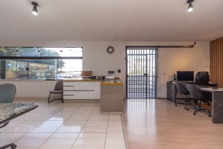 Casa à venda com 700m², 3 quartos e 2 vagas