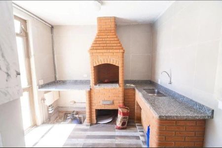 Casa à venda com 386m², 5 quartos e 4 vagas