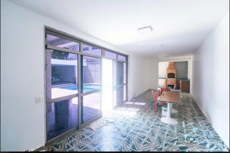 Casa à venda com 386m², 5 quartos e 4 vagas