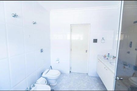 Casa à venda com 386m², 5 quartos e 4 vagas