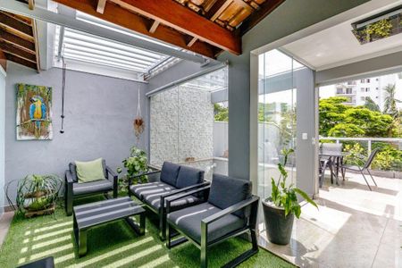 Casa à venda com 123m², 2 quartos e 2 vagas